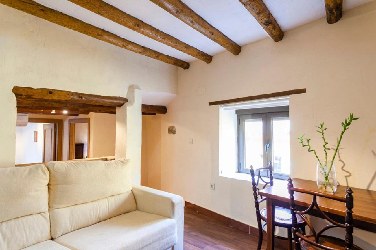 Apartamentos Casa Samper Santa Eulalia de Gállego Quarto foto