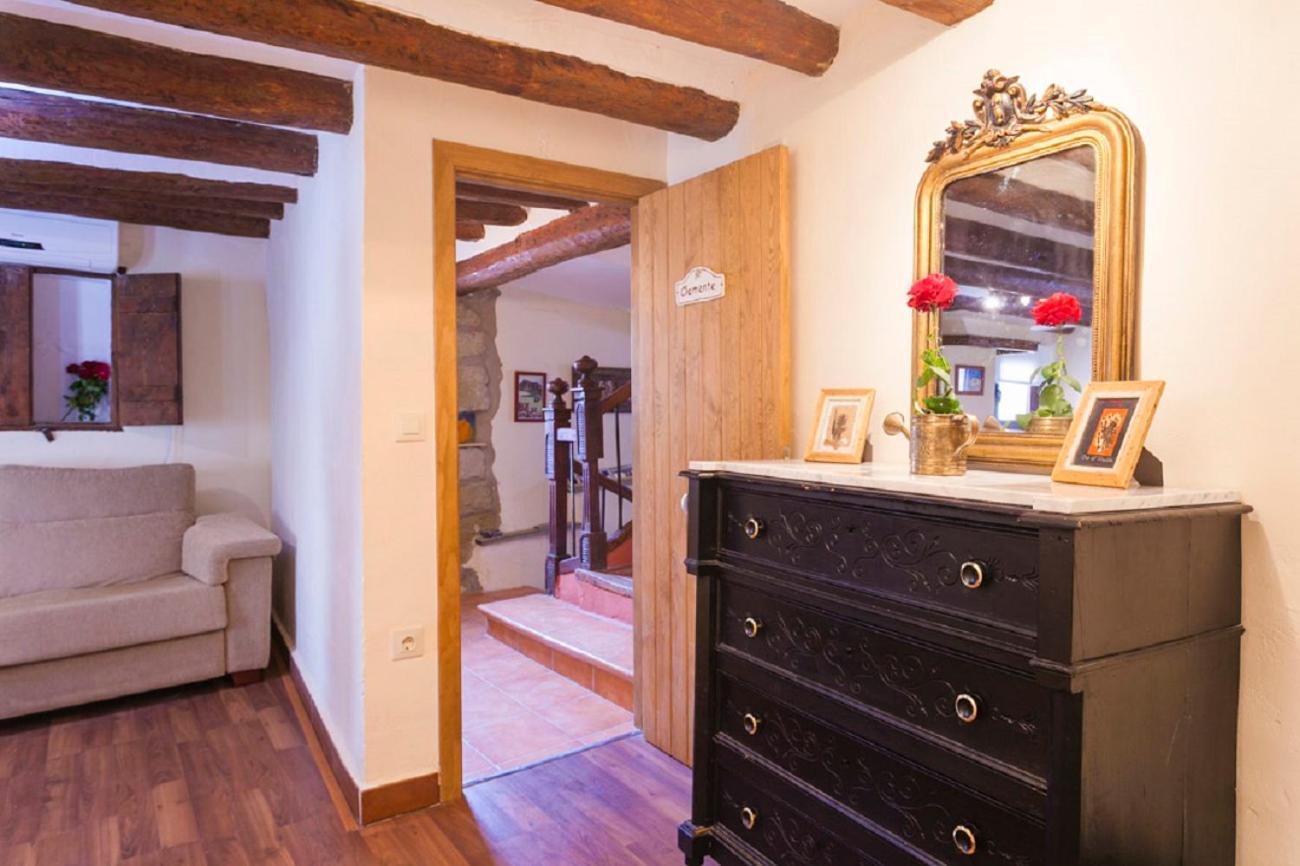 Apartamentos Casa Samper Santa Eulalia de Gállego Quarto foto